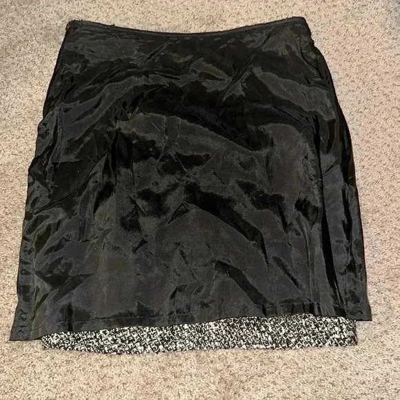 Size 8 Cynthia Steffe Skirt Black/White Wool Cotton Blend Black Lining - Picture 4 of 12
